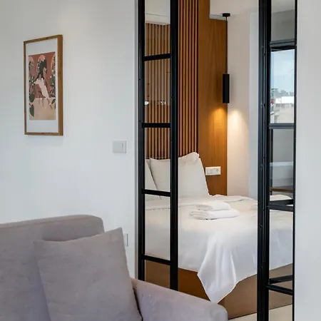 Genesis Luxury شقة أثينا